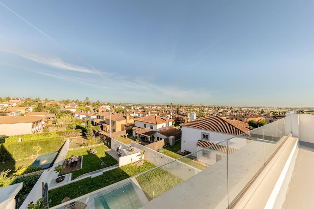 Villa Con Piscina Privada Gelves Zewnętrze zdjęcie