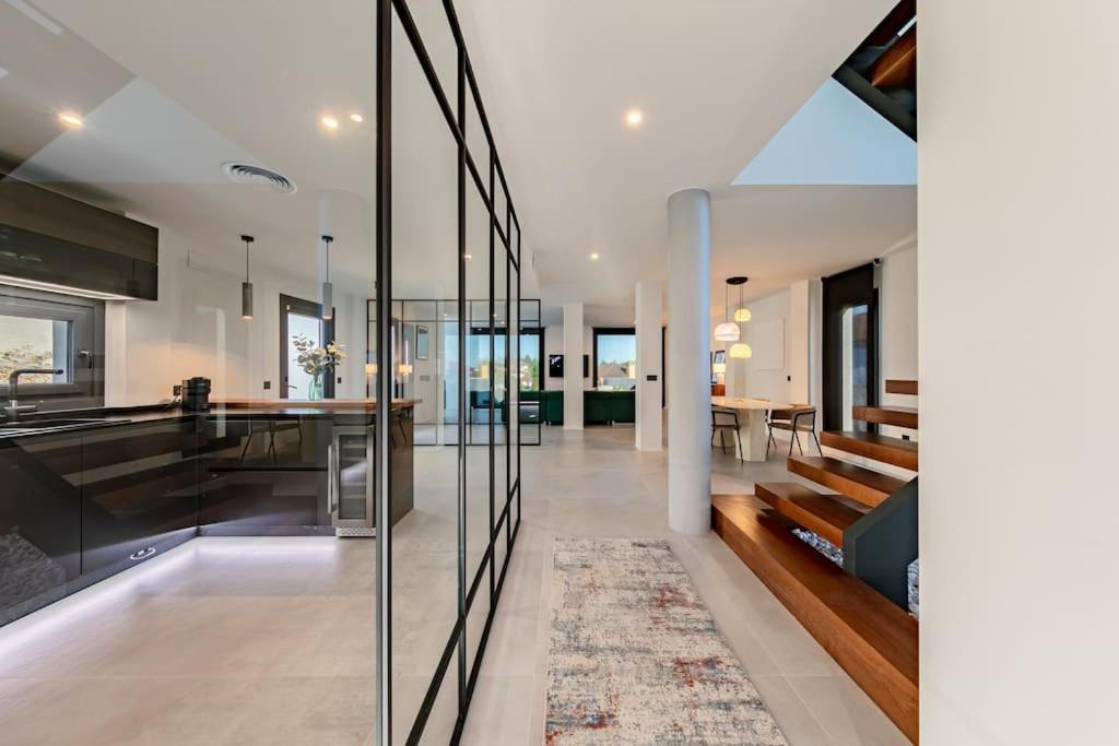 Villa Con Piscina Privada Gelves Zewnętrze zdjęcie
