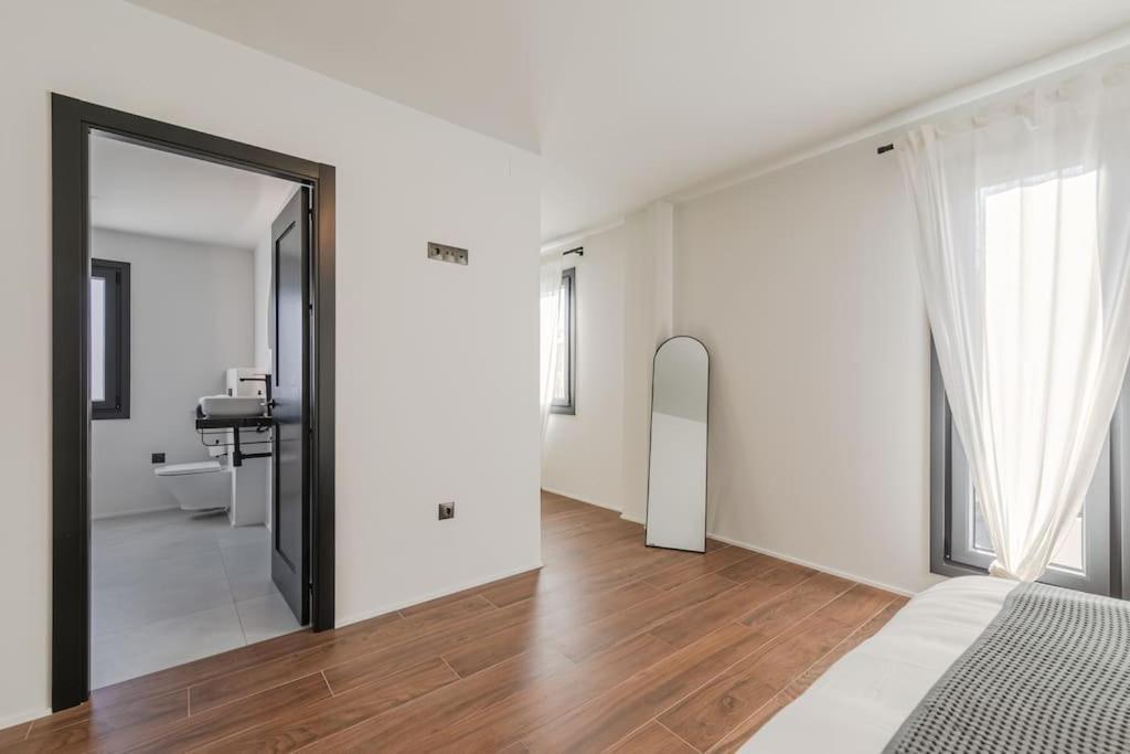 Villa Con Piscina Privada Gelves Zewnętrze zdjęcie