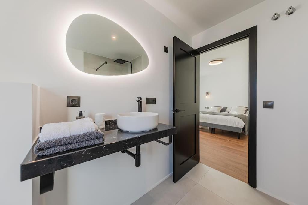 Villa Con Piscina Privada Gelves Zewnętrze zdjęcie