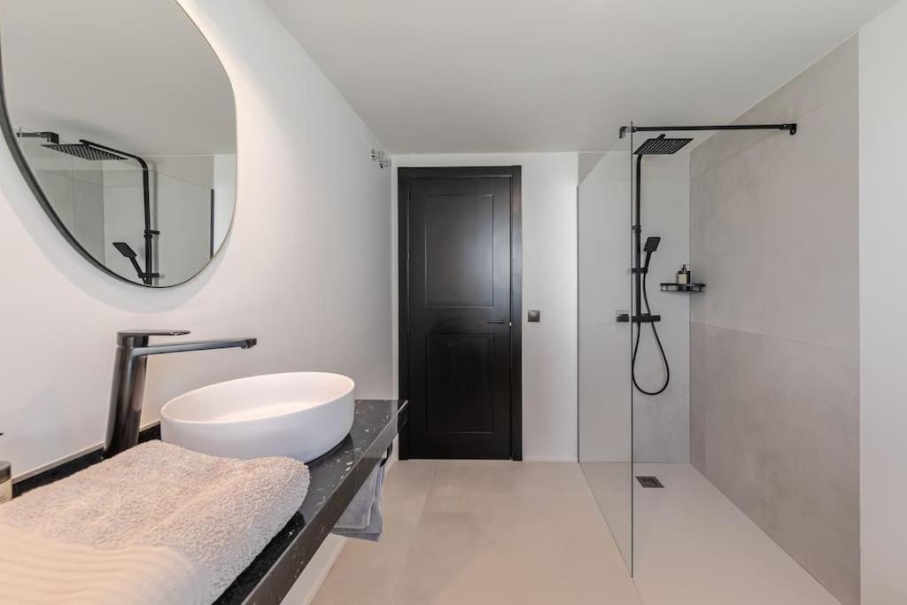 Villa Con Piscina Privada Gelves Zewnętrze zdjęcie