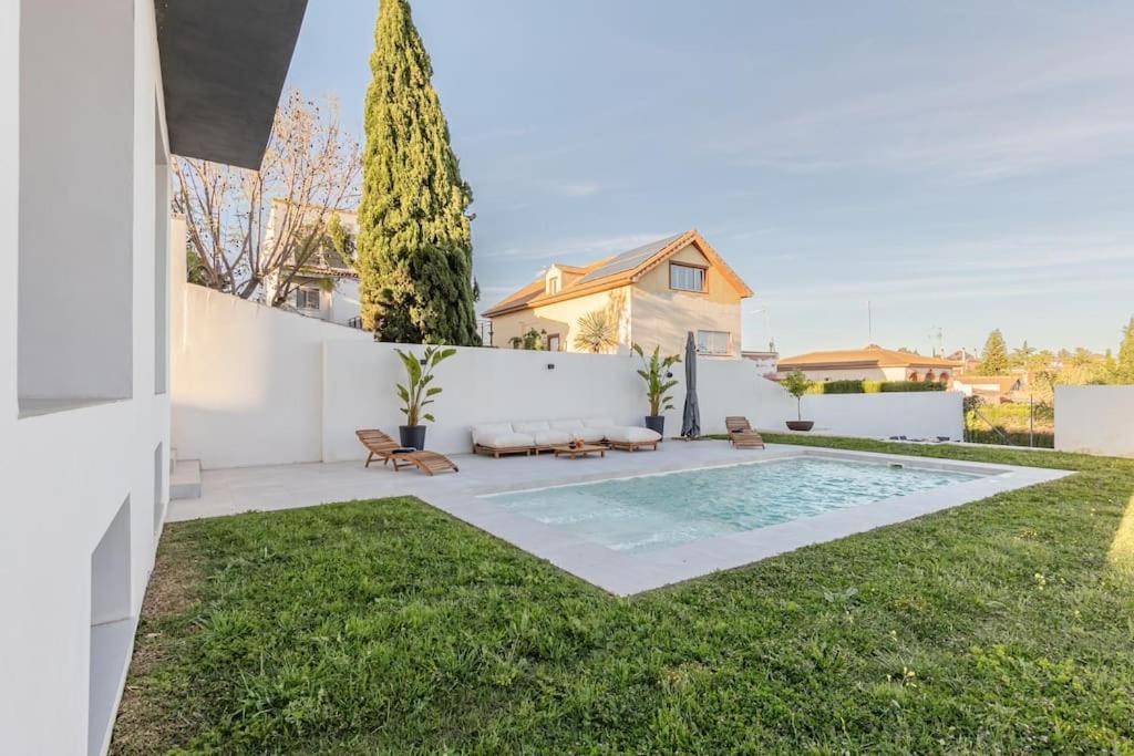 Villa Con Piscina Privada Gelves Zewnętrze zdjęcie